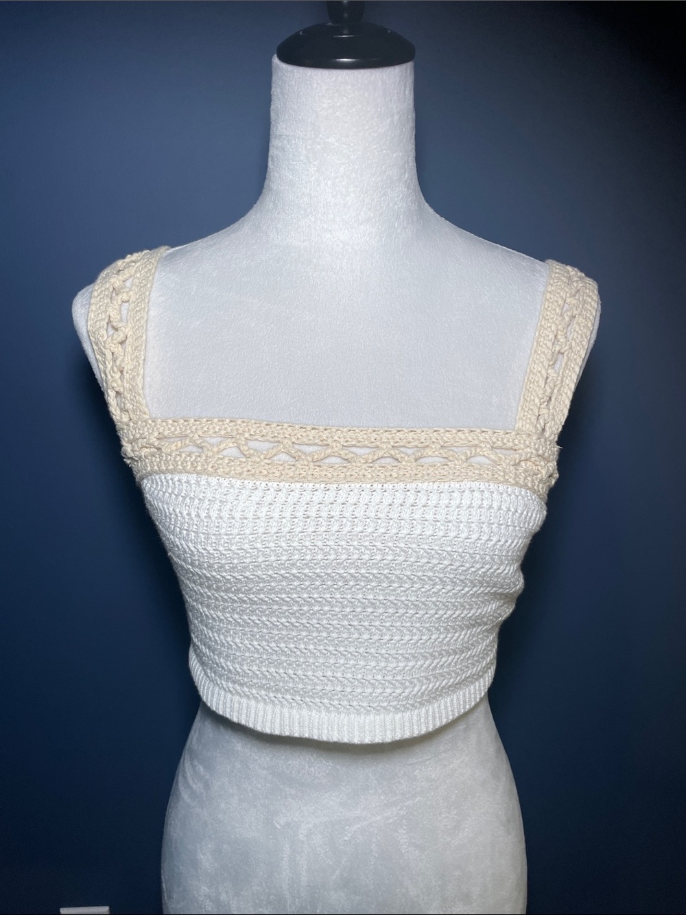 House of Harlow 1960 Cream Crochet-Trim Knit Crop Tank